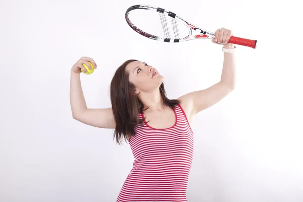 Junge attraktive Tennisspielerin — Stockfoto