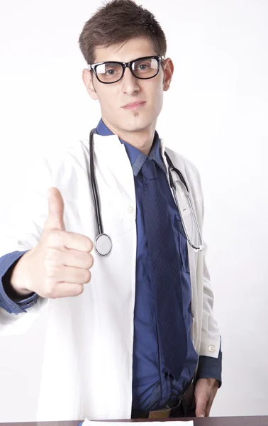 Giovane medico maschio — Foto Stock