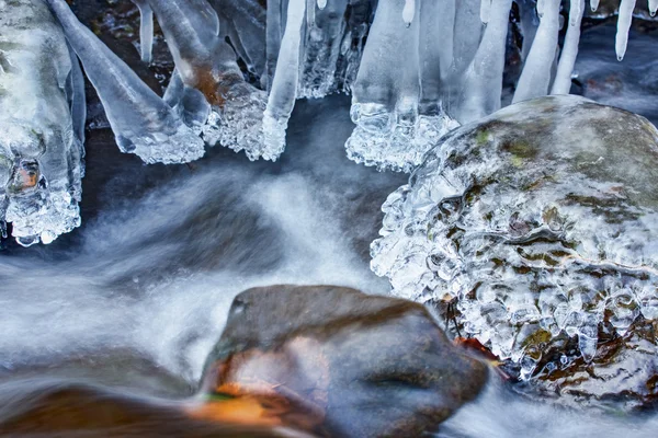 Rocas de hielo invierno —  Fotos de Stock