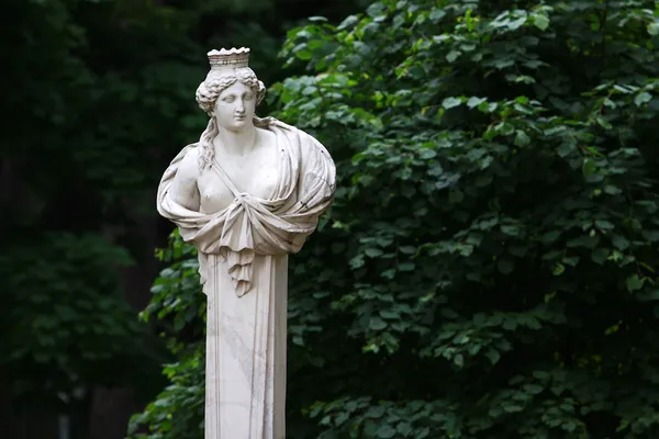 Skulptur der griechischen Göttin — Stockfoto