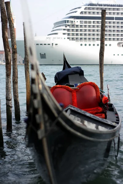 Gondola i rejs statkiem Obrazek Stockowy