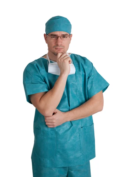 Doctor in de scrubs denken — Stockfoto