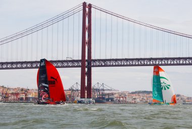 Lisbon, Portekiz - Haziran 9: Lizbon, Portekiz 9 Haziran 2012 takım volvo ocean race - Lizbon mola - liman yarış yelken groupama