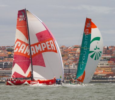 Lisbon, Portekiz - Haziran 9: Lizbon, Portekiz 9 Haziran 2012 takım volvo ocean race - Lizbon mola - liman yarış yelken groupama