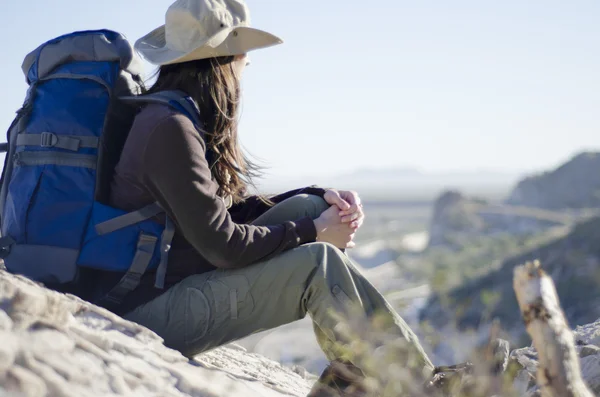 Young beautiful woman on a hiking trip — Stock Photo, Image