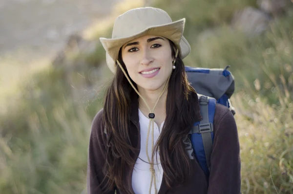 Young beautiful woman on a hiking trip — Stock Photo, Image