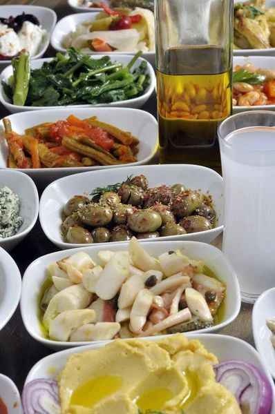 Griechische und türkische Snacks — Stockfoto