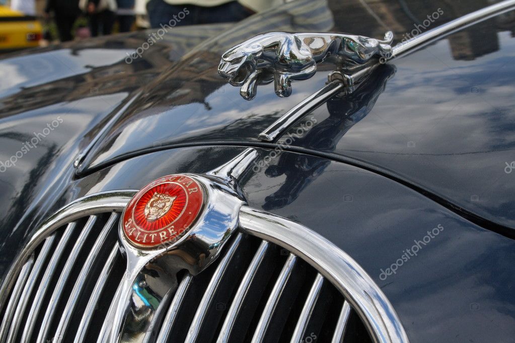 Jaguar Emblem Stock Editorial Photo © johnbraid 11468077