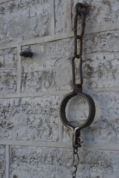 Kajdany i do powieszenia łańcucha — Zdjęcie stockowe