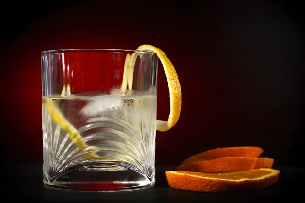 Vodka, italok képzőművészeti háttérrel — Stock Fotó
