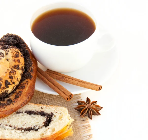 Tazza di caffè e torta appetitosa — Foto Stock