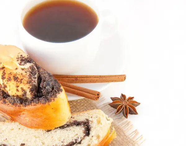 Kaffee und leckeren Kuchen — Stockfoto