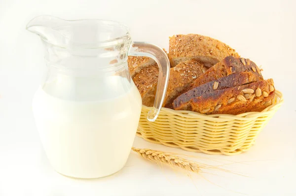 Jug with milk, cottage cheese — Stock Photo, Image