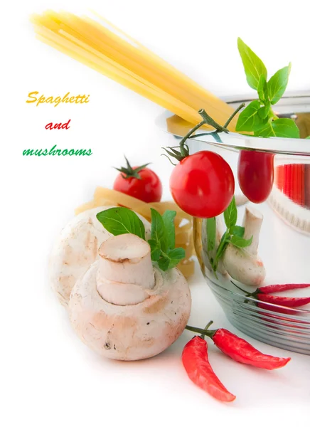 蘑菇、 辣椒、 西红柿、 罗勒 — 图库照片