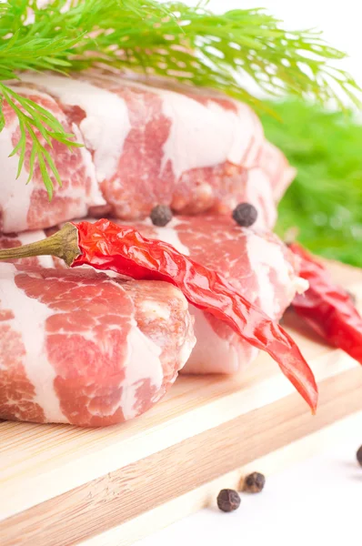 Vlees broodjes met venkel en rode peper op een bamboe-bord — Stockfoto