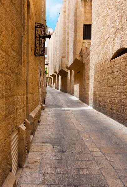 Rues étroites en pierre de l'ancienne Jérusalem, Israël — Photo