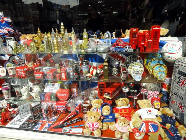 English Souvenirs shop window,London — Stock Photo, Image