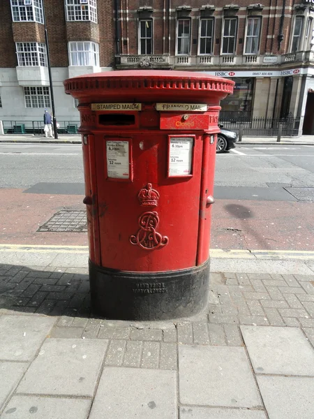 Κόκκινο βρετανική ταχυδρομική θυρίδα, Λονδίνο — Φωτογραφία Αρχείου