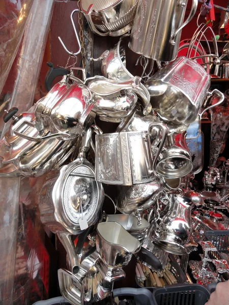 Old silver cups at Portobello flea market, London — Stock Photo, Image
