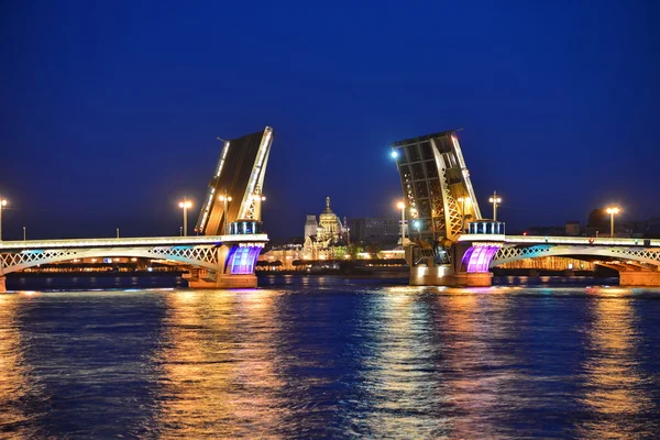Міст Blagoveshchenskii — стокове фото