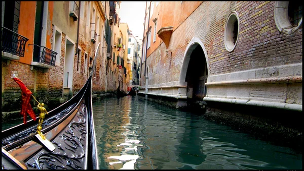 威尼斯。步行到吊船. 图库照片