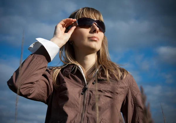 Lány-napszemüveg — Stock Fotó