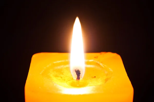 Αναμμένο κερί — Φωτογραφία Αρχείου