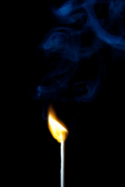Burning match — Stockfoto