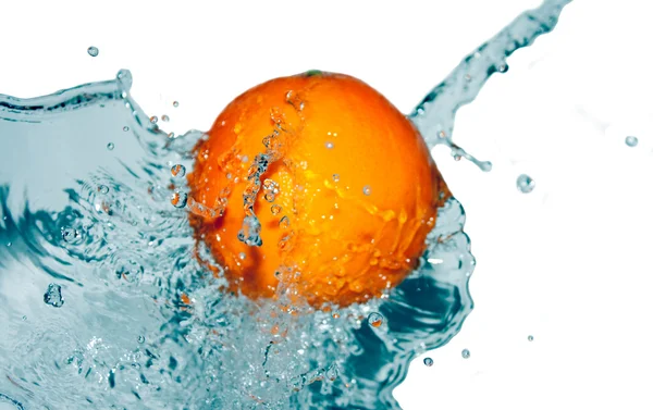 橙水溅 — 图库照片