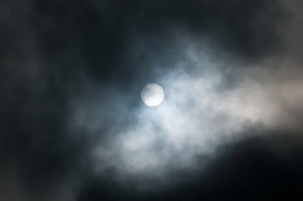 Stock image Sun between clouds