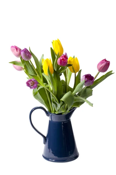 Różowe i żółte kwiaty w wazon — Zdjęcie stockowe