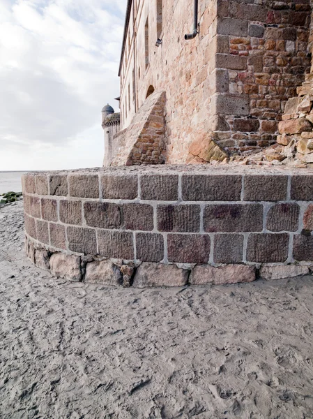 Taş duvar bir çamur — Stok fotoğraf