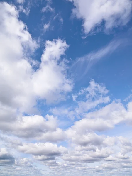 Облачный день — стоковое фото