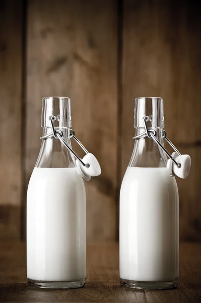 Botellas de leche —  Fotos de Stock