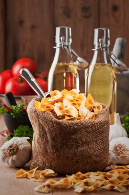 Farfalle makarna çanta