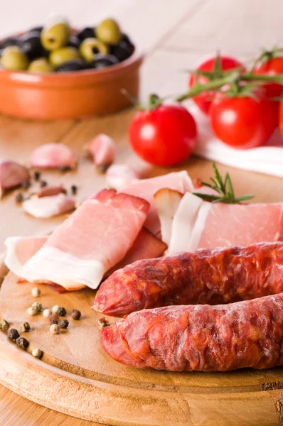 Salsiccia di Chorizo con olive — Foto Stock