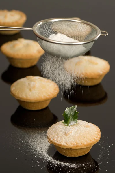 Dusting Mince Pies — Stock Photo, Image