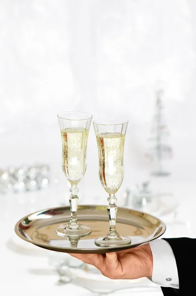 Servering jul champagne — Stockfoto
