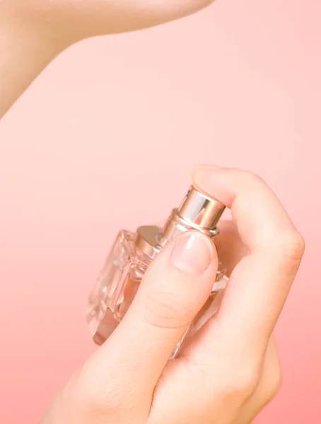 Applying Perfume — Stock Photo, Image