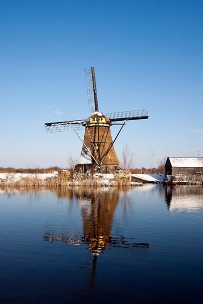 Moulin à vent néerlandais — Photo