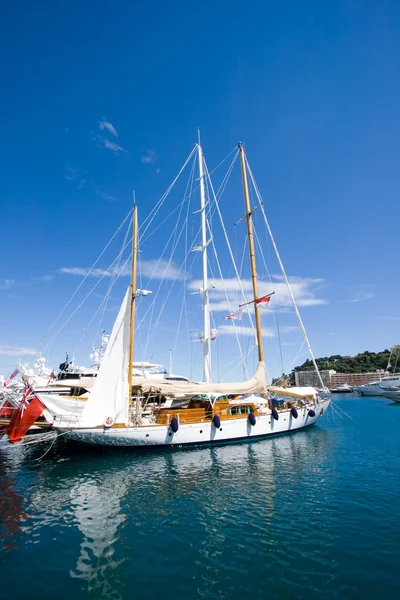 Sail yacht — Stockfoto