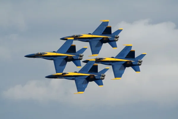 F-18 mavi melekler — Stok fotoğraf