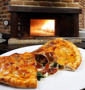 Pizza calzone