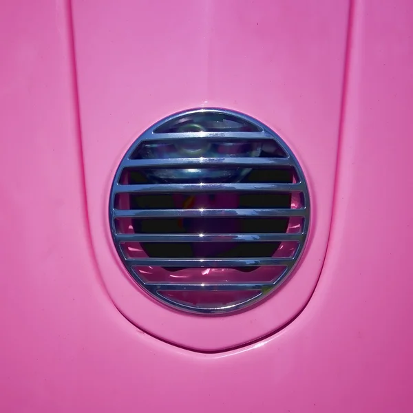 ピンクのスクーターの詳細 — ストック写真