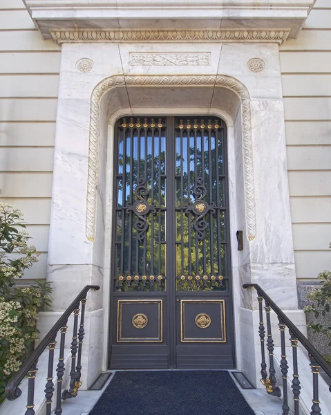 Elegant hus dörr — Stockfoto