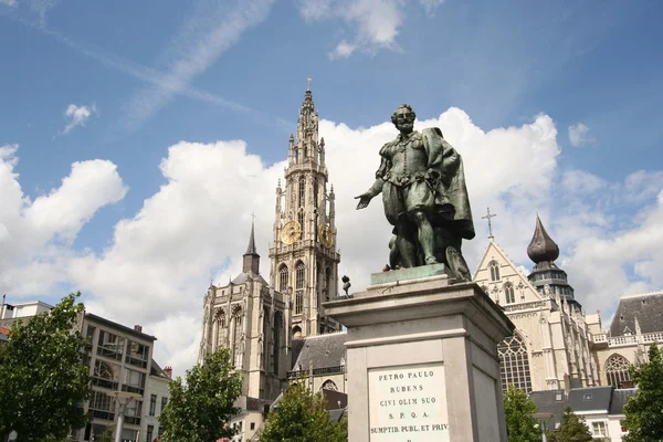 Rubens statyn i Antwerpen — Stock fotografie