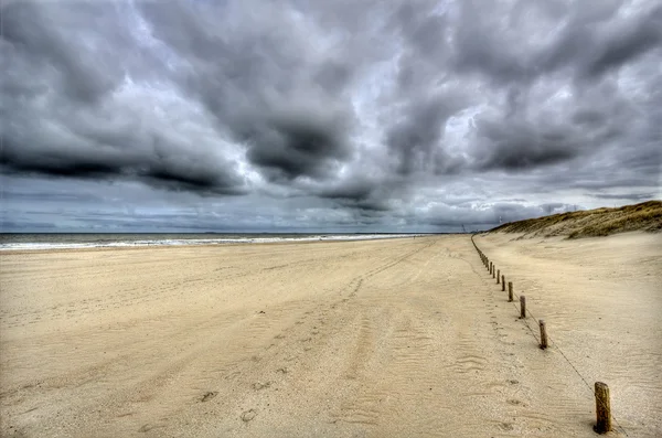 Elhagyatott tengerparton외로운 해변 — Stock Fotó
