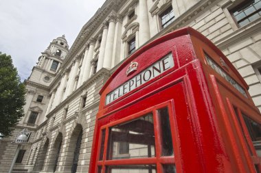 Londra telefon kulübesi