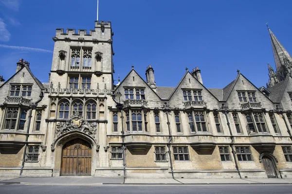 Баллиольский колледж в Оксфорде — стоковое фото