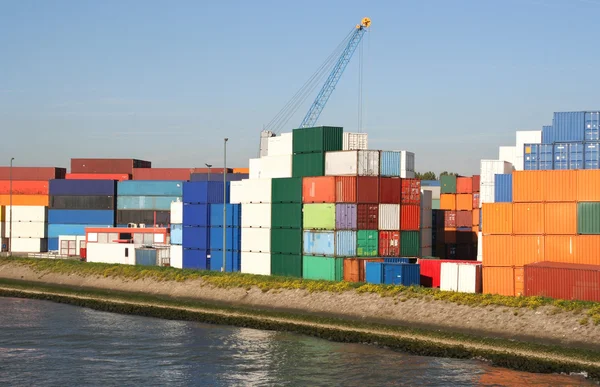 在鹿特丹港口的集装箱 — 图库照片